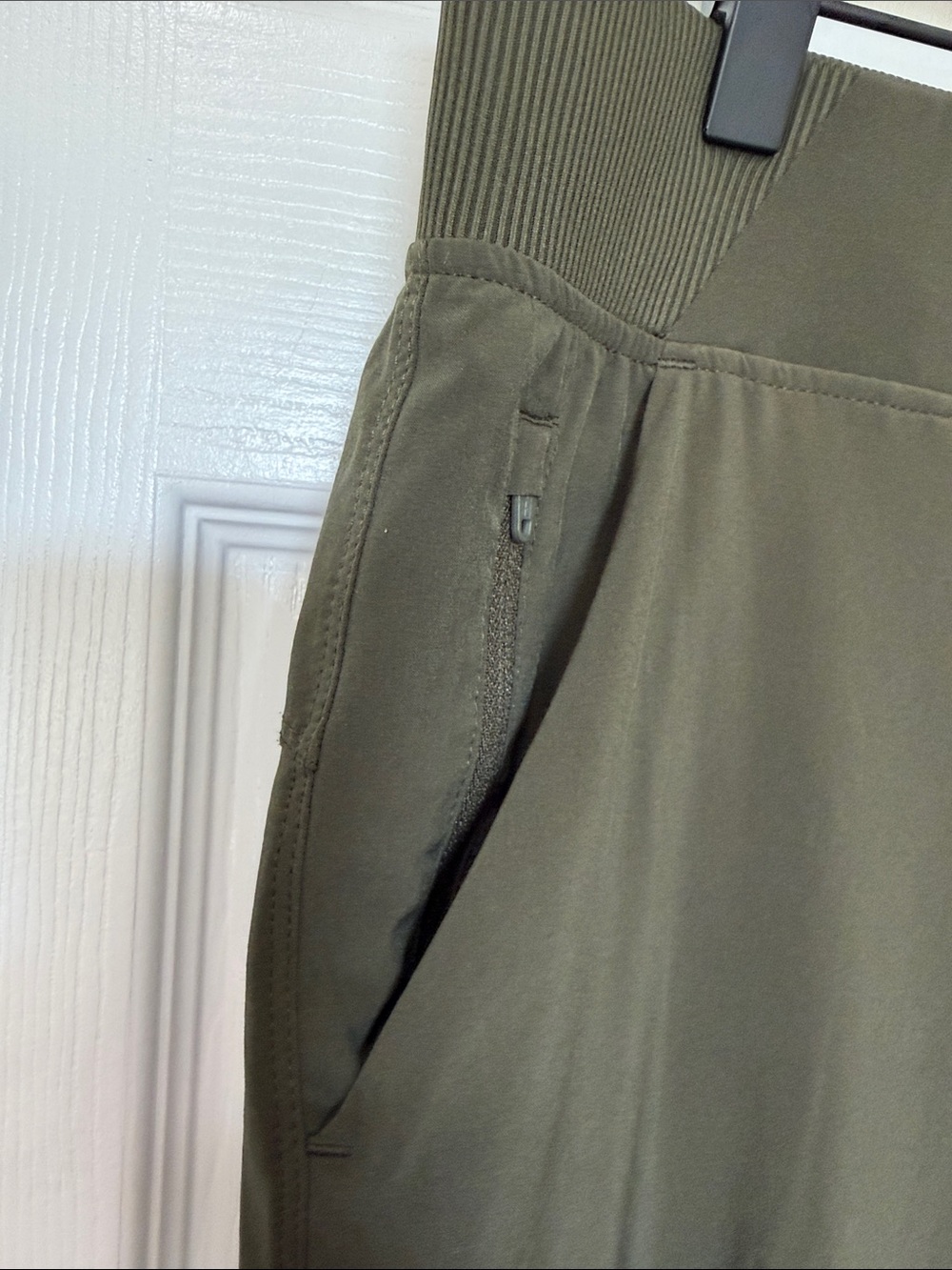 Target Women’s All in Motion Cargo Jogger Pants – Olive Green – Size Large - Picture 2 of 12